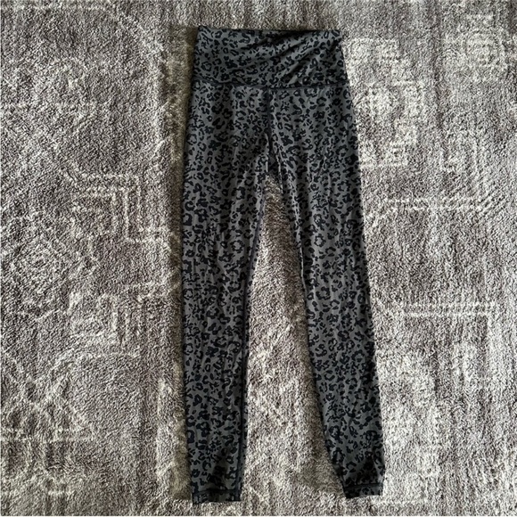 Athleta Elation 7/8 Leggings Arbor Olive Leopard - Picture 3 of 8
